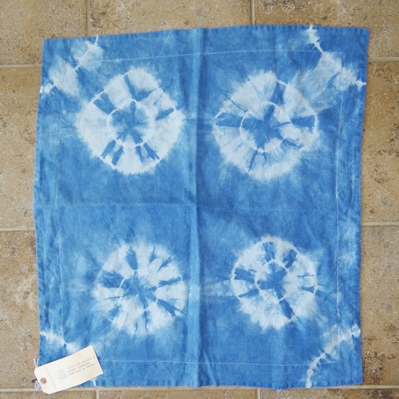 NWT Totally Super Deluxe Cobalt Blue Lines Shibori Pillowcase 23" x 23" - Picture 1 of 5